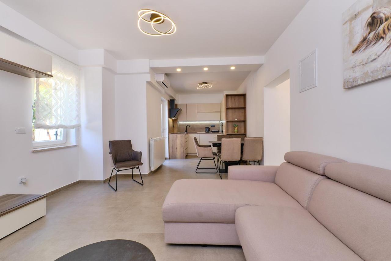 Apartament Leonida Mali Lošinj Zewnętrze zdjęcie